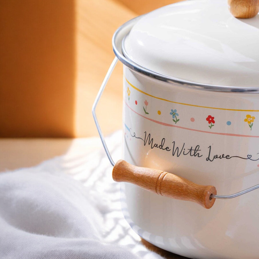 MADE WİTH LOVE EMAYE BAKRAÇ